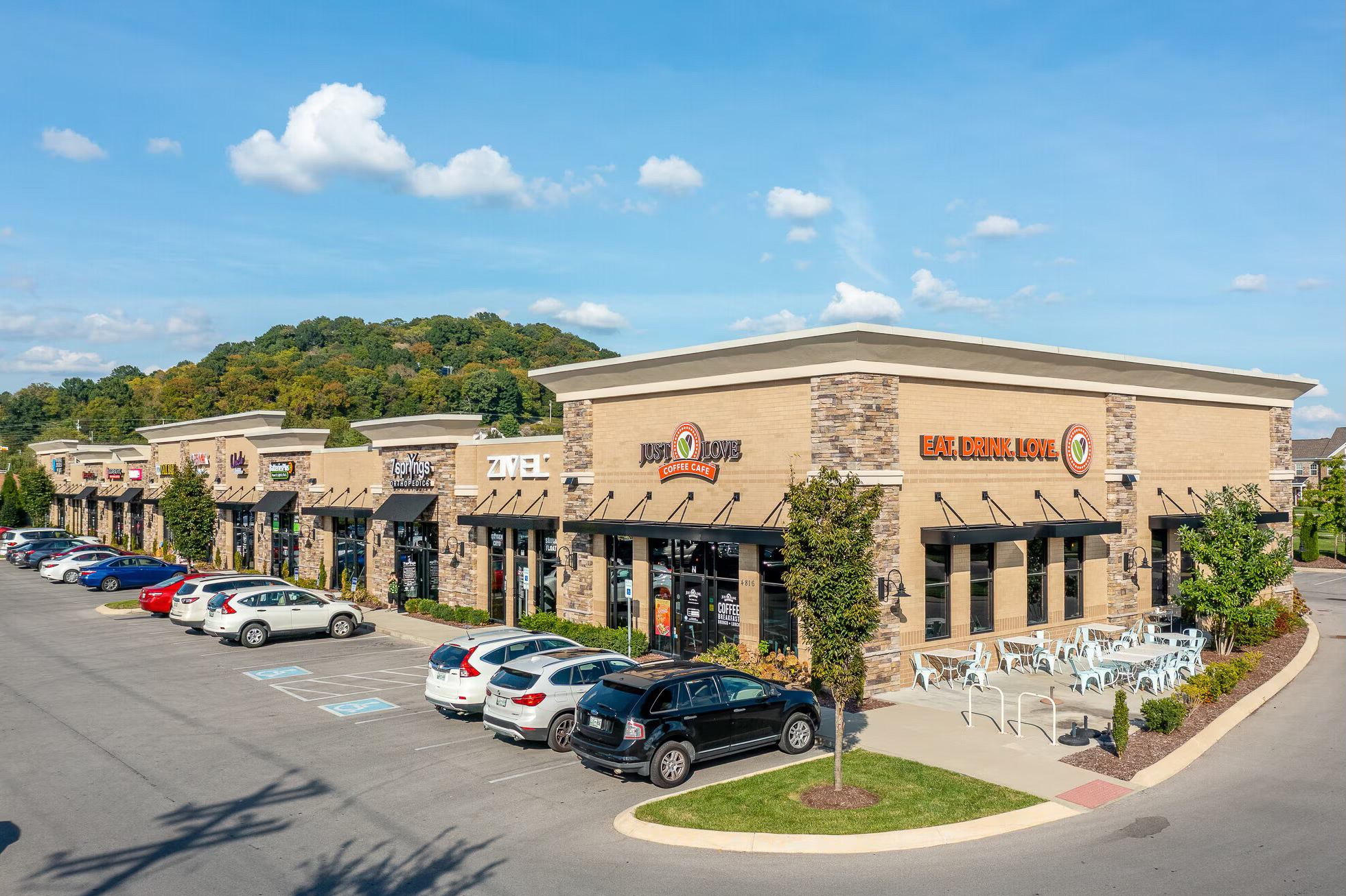 Petra Commons